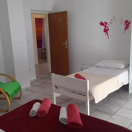 Apartman Tomislav 2 Apartment *